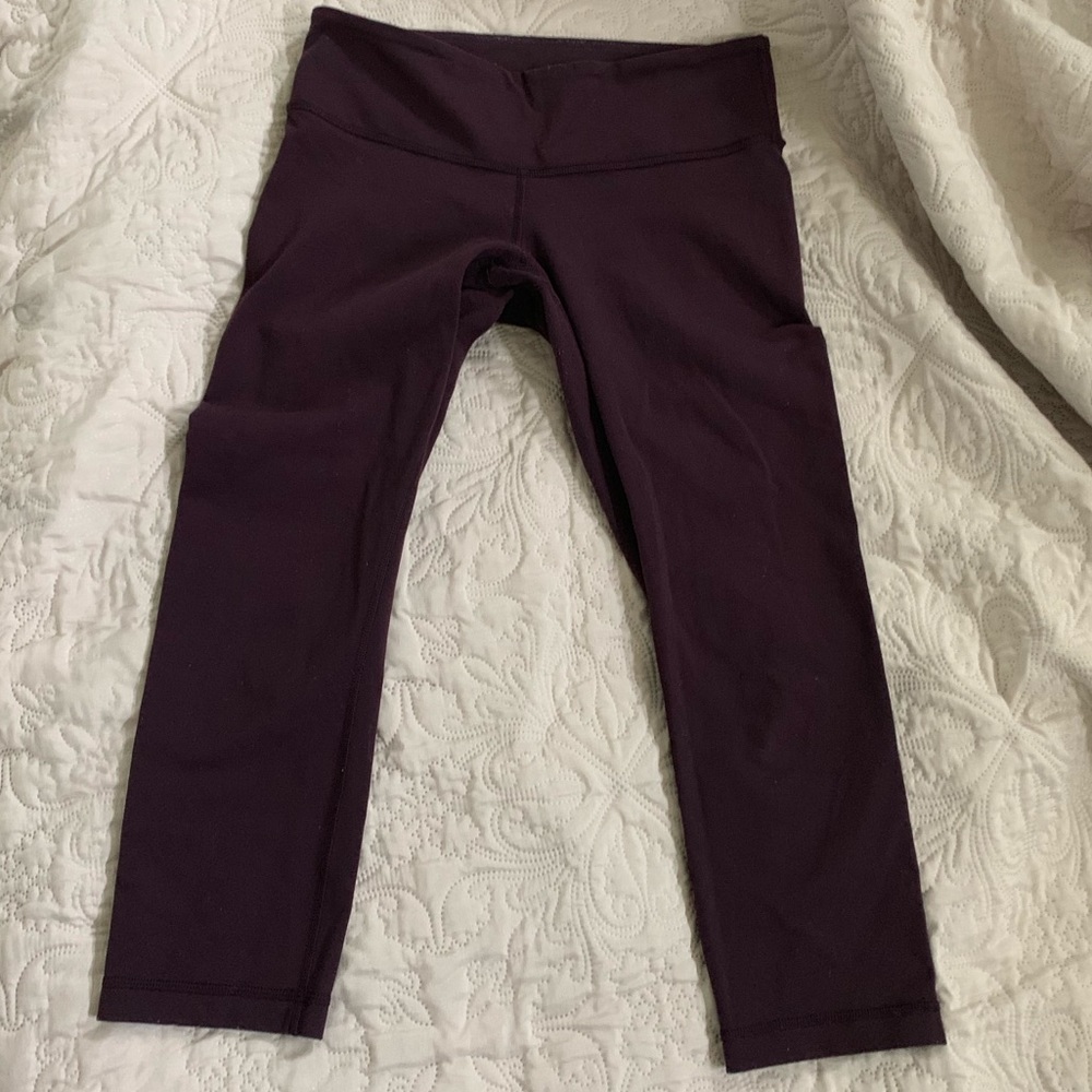 Lululemon Wunder Under crop size 6